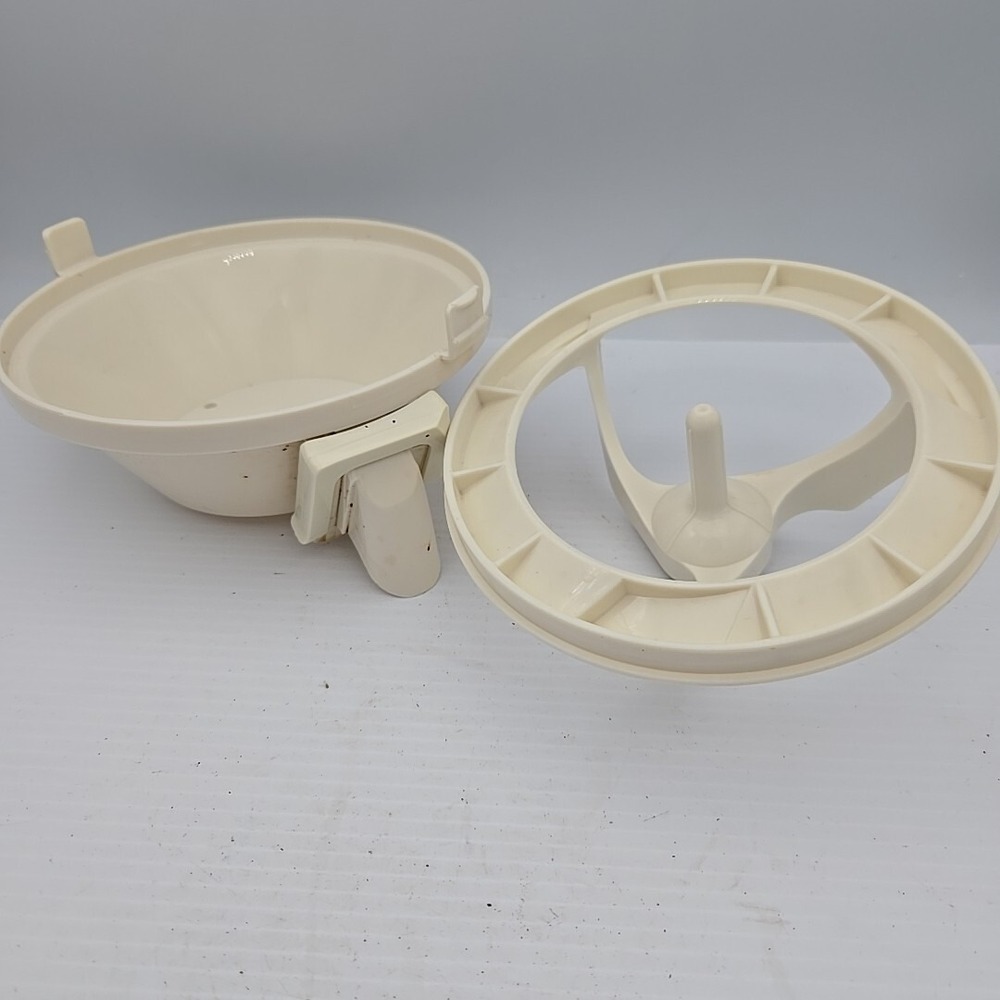 Margaritaville Frozen Concoction Maker DM1000 Ice Paddle And Spout Replacement